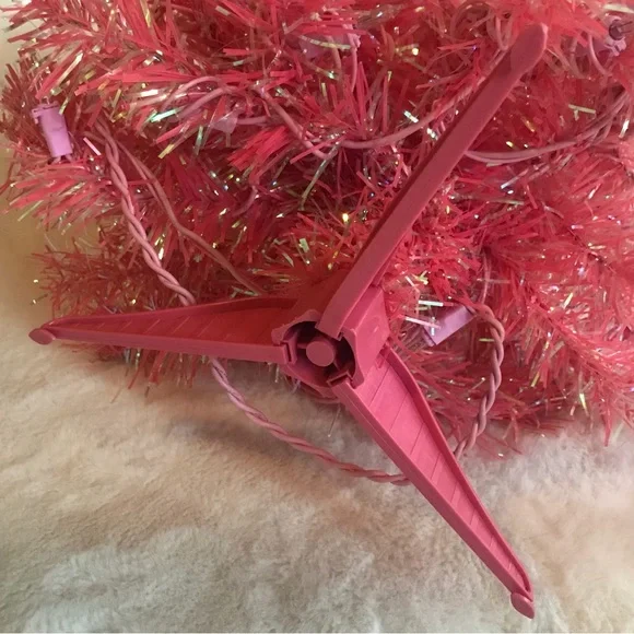 Pink Mini Christmas Tree - Picture 5 of 10